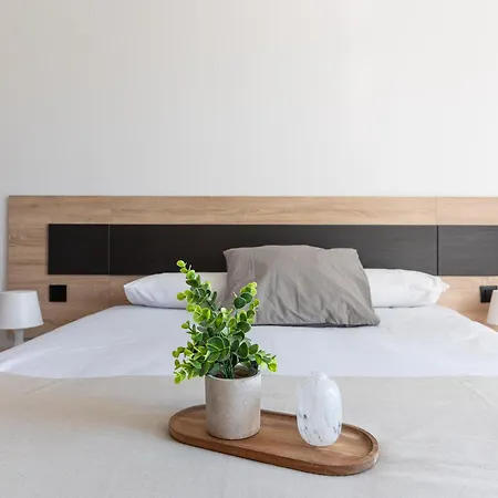 Parque De La Naturaleza De Cabarceno Apartment