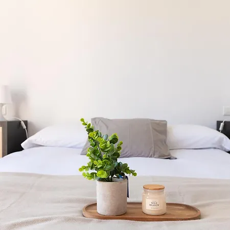 Parque De La Naturaleza De Cabarceno * La Cueva (Cantabria)