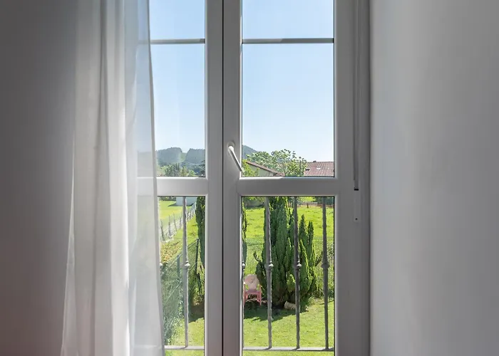 Parque De La Naturaleza De Cabarceno Lejlighed La Cueva (Cantabria)